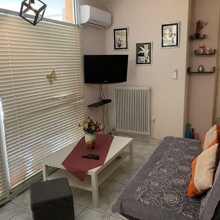 וולוס Spacious One Bedroom Apartment מראה חיצוני תמונה